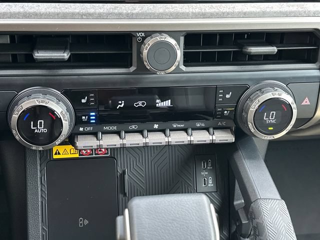 Used 2025 Toyota 4Runner Trailhunter AWD/4WD image 25