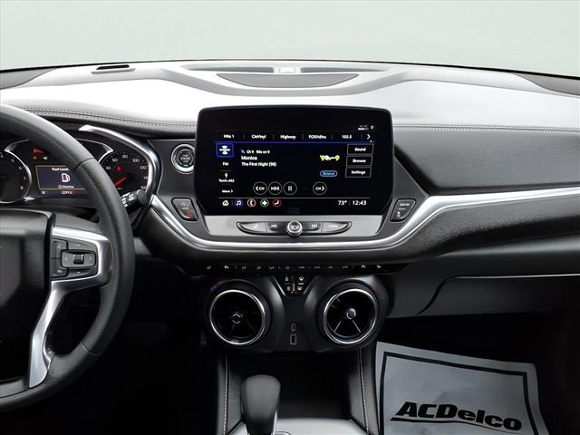 Used 2025 Chevrolet Blazer LT image 13