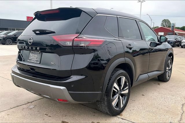 Used 2026 Nissan Rogue SL FWD image 6