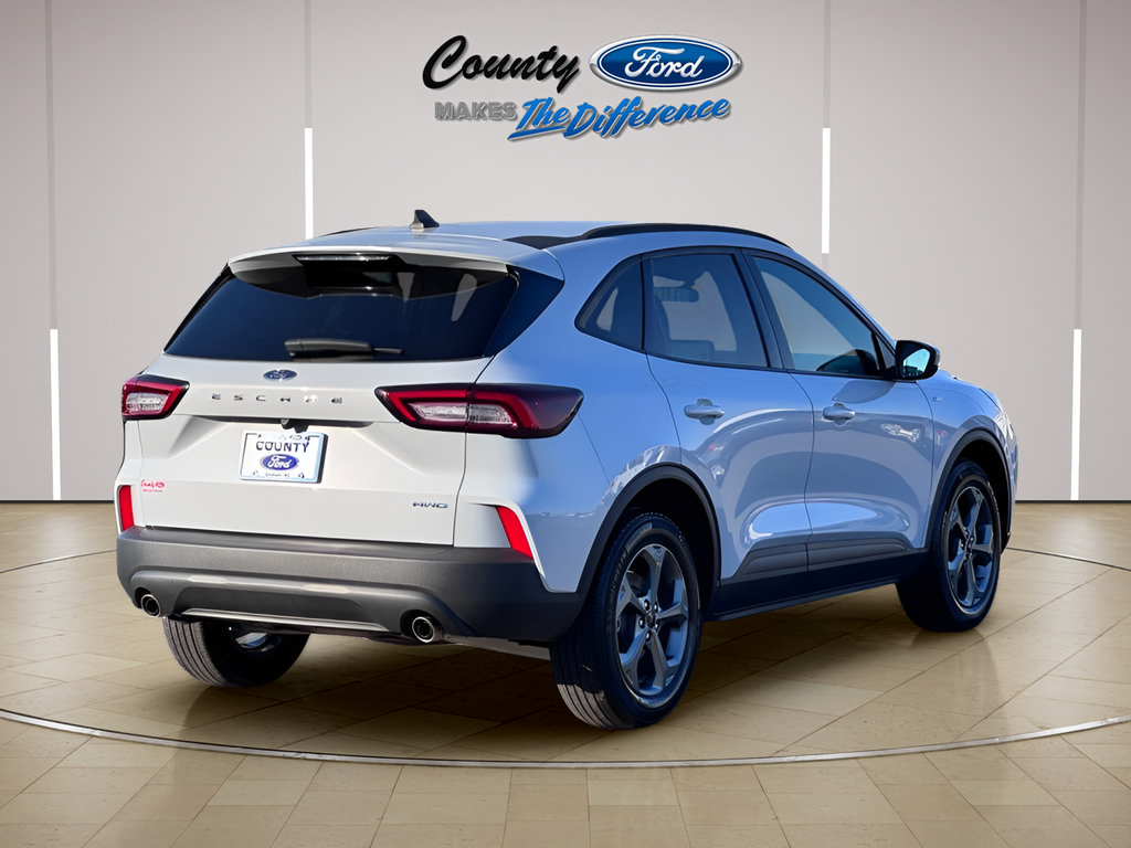 Used 2025 Ford Escape ST-Line Select AWD/4WD image 22