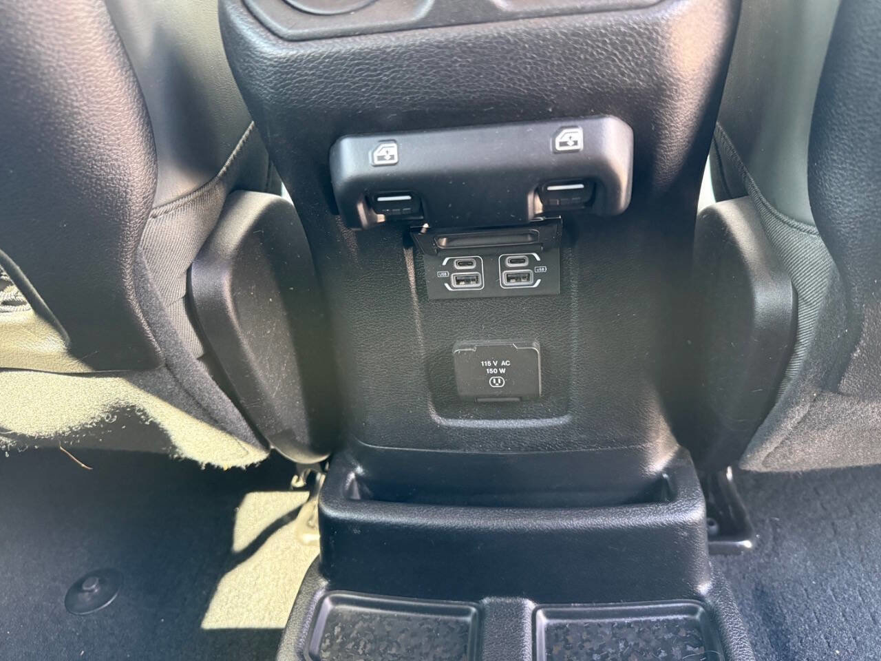 Used 2024 Jeep Wrangler High Altitude AWD/4WD image 17