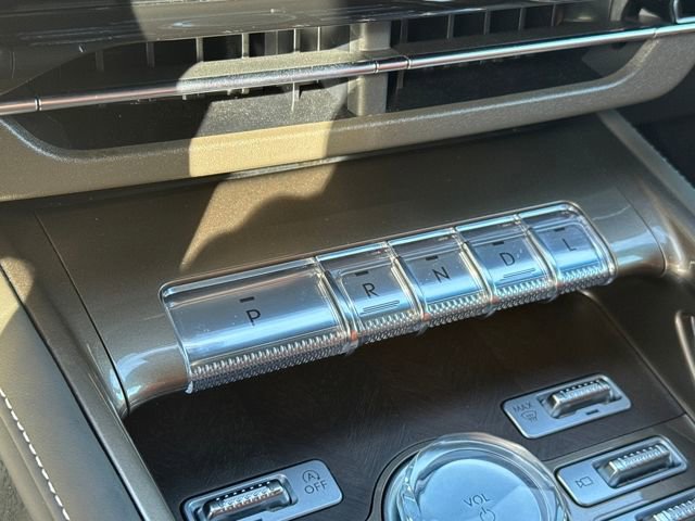 Used 2024 Lincoln Nautilus Black Label image 14