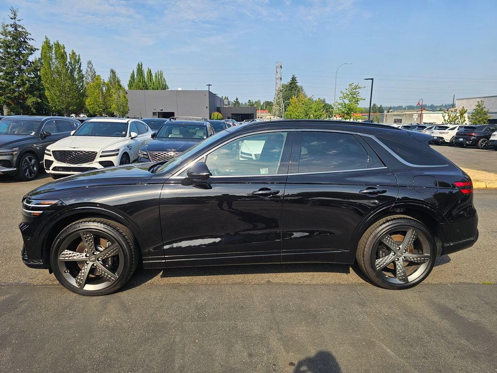 Certified 2025 Genesis GV70 3.5T Sport w/ Sport Advanced Package AWD/4WD image 8