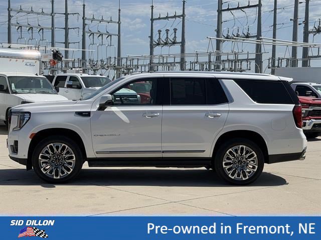 Used 2023 GMC Yukon Denali Ultimate AWD/4WD image 9