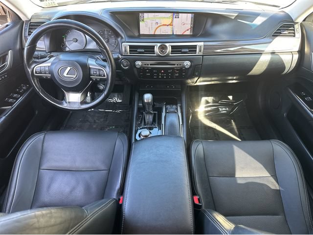 Used 2017 Lexus GS 350 w/ Preferred Accessory Package RWD image 18
