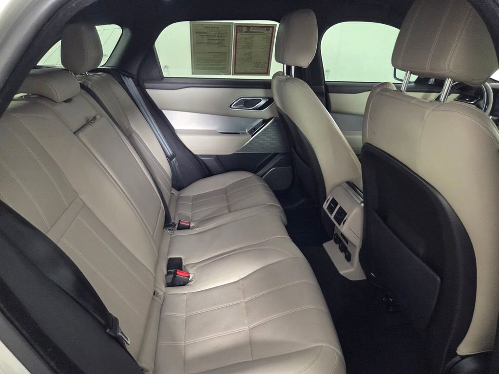 Used 2018 Land Rover Range Rover Velar R-Dynamic SE image 30