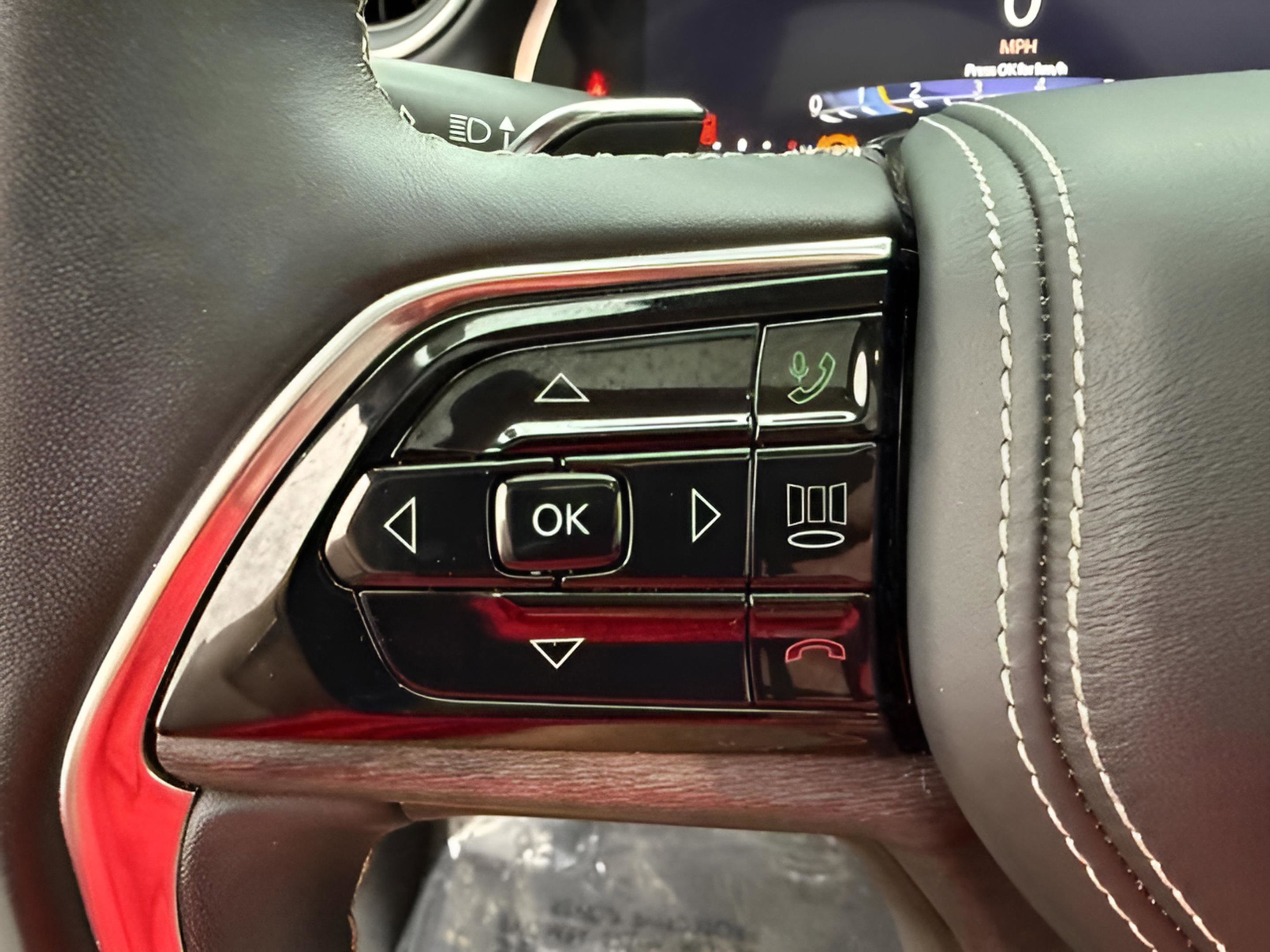 Used 2022 Jeep Grand Cherokee L Overland image 27