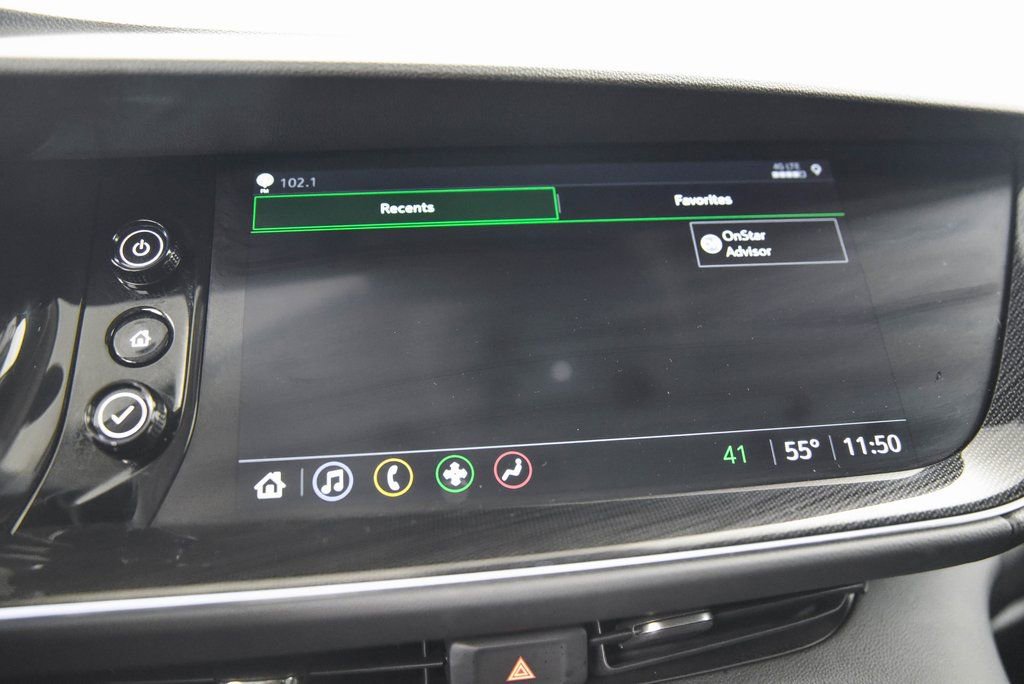 Used 2023 Buick Envision Essence image 23