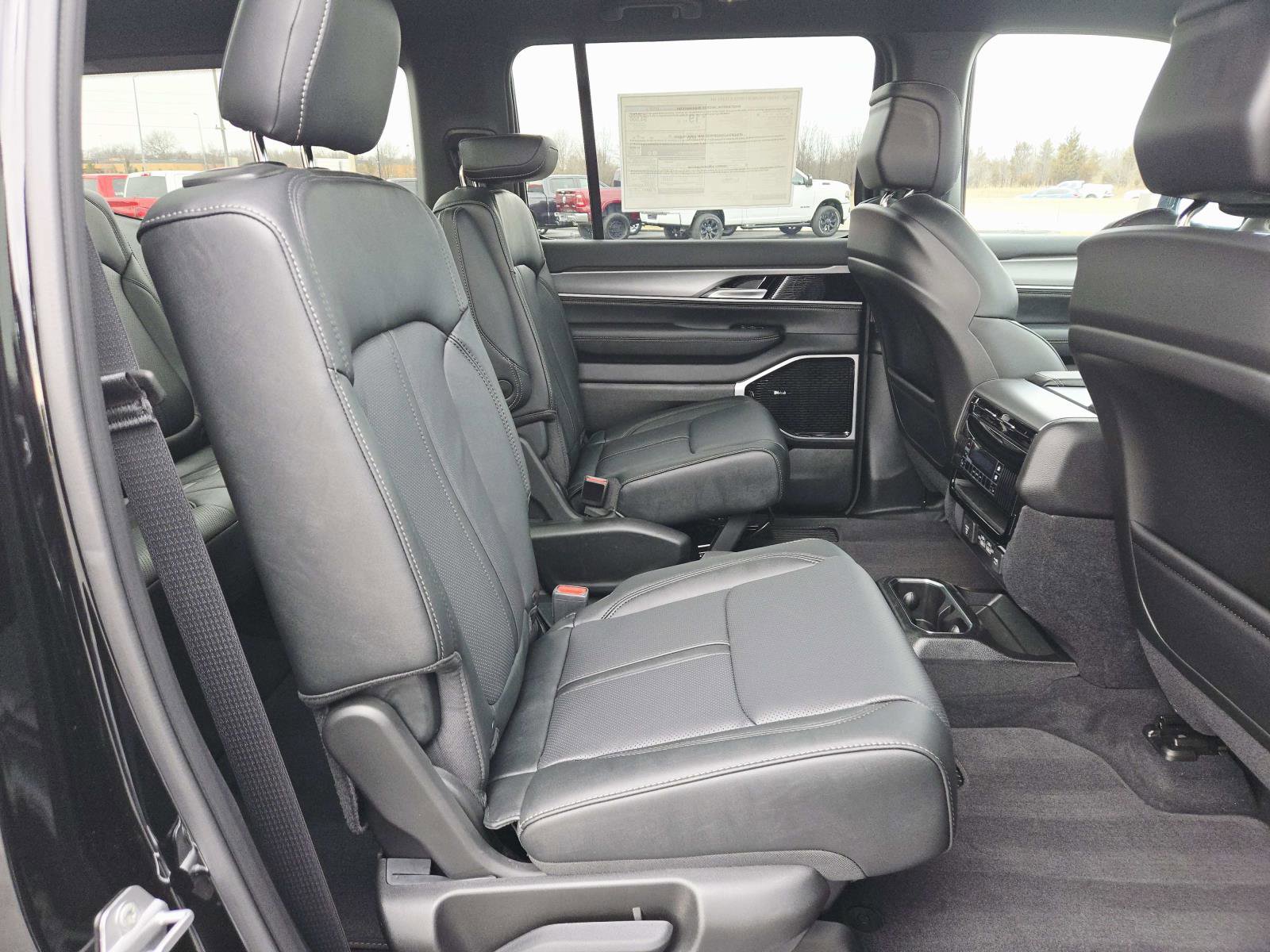 New 2026 Jeep Grand Wagoneer Limited w/ Premium Group II image 18