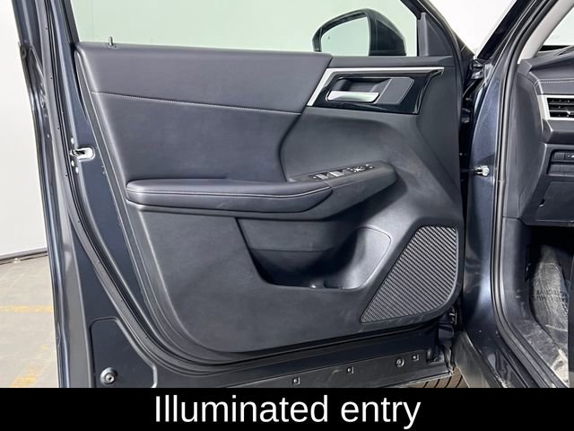Used 2024 Mitsubishi Outlander SE image 16