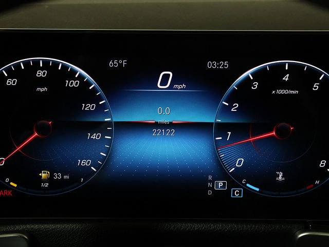 Used 2022 Mercedes-Benz GLB 250 4MATIC image 17
