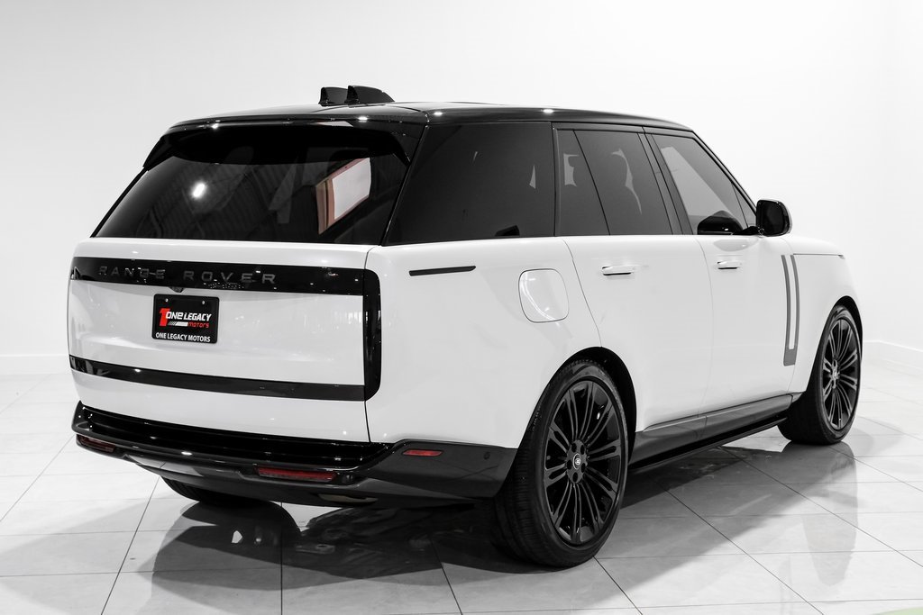 Used 2024 Land Rover Range Rover SE image 4