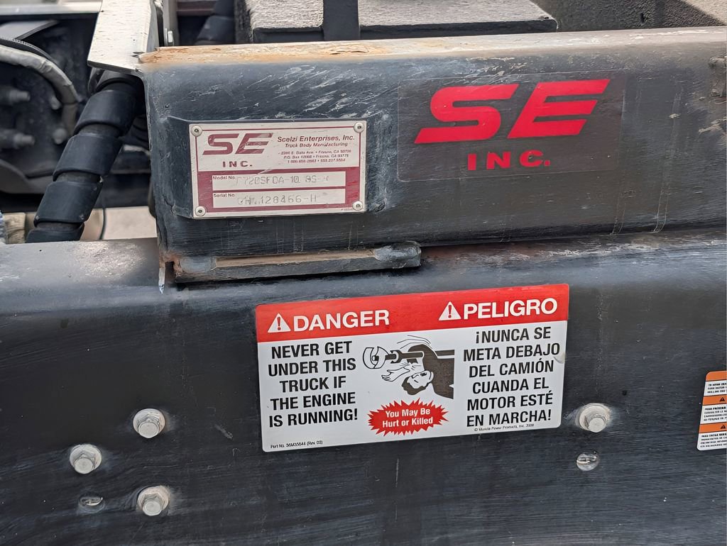 Used 2022 Ford F650 2WD Regular Cab Super Duty image 25