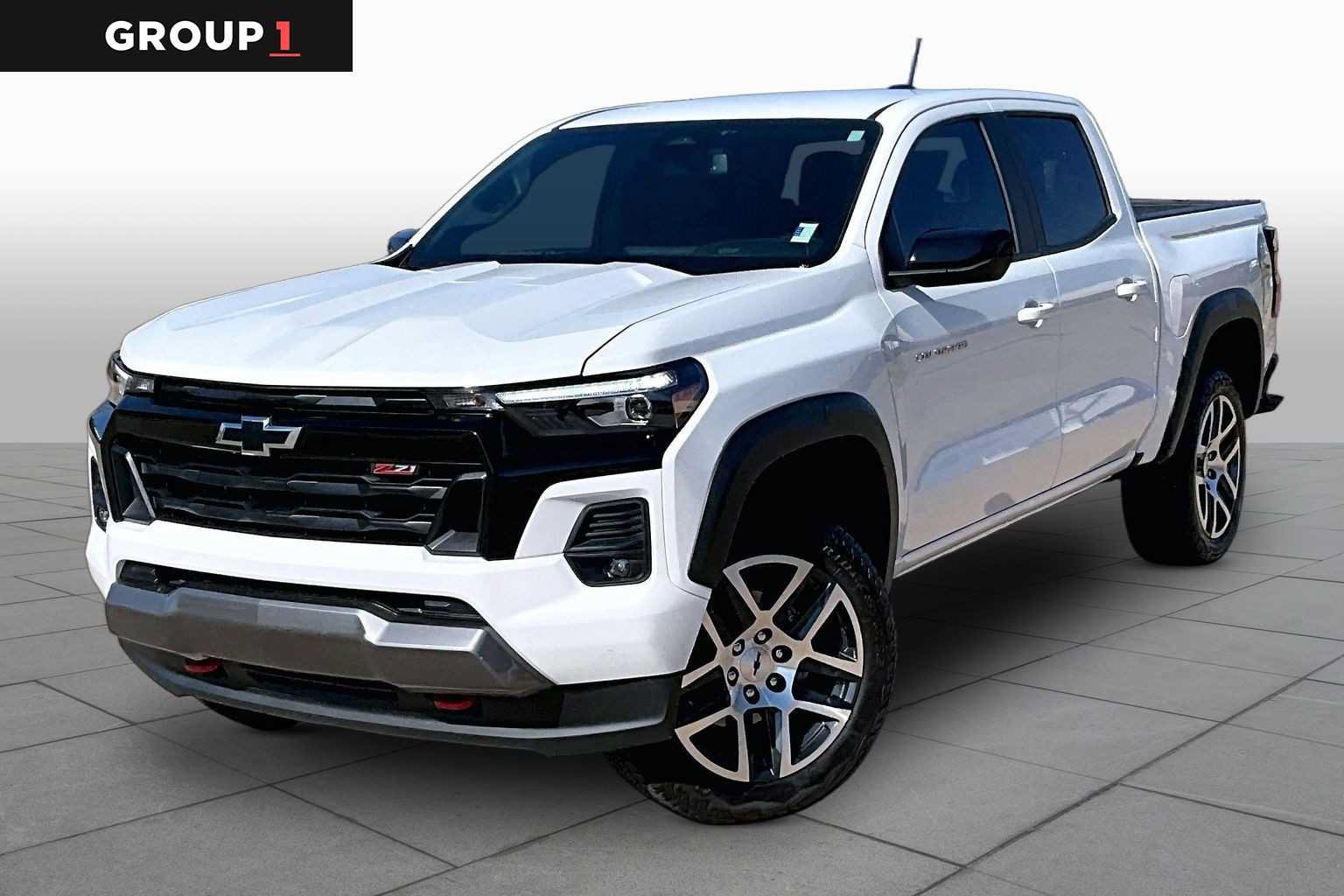 Used 2024 Chevrolet Colorado Z71 w/ Z71 Convenience Package 2 AWD/4WD image 1