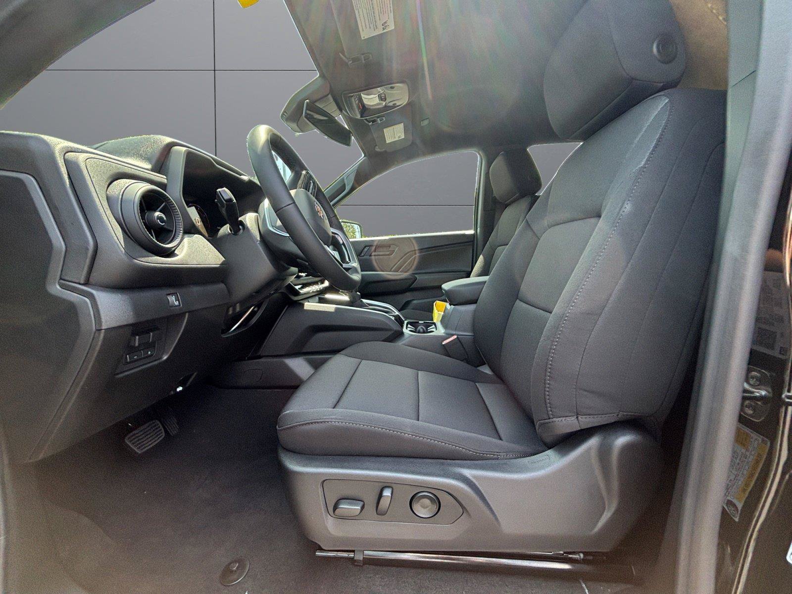 New 2026 Chevrolet Colorado W/T AWD/4WD image 10