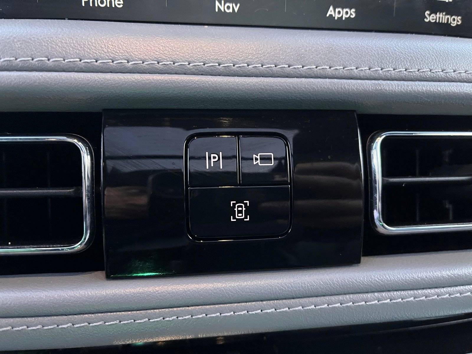 Used 2021 Lincoln Aviator Reserve w/ Equipment Group 201A image 40