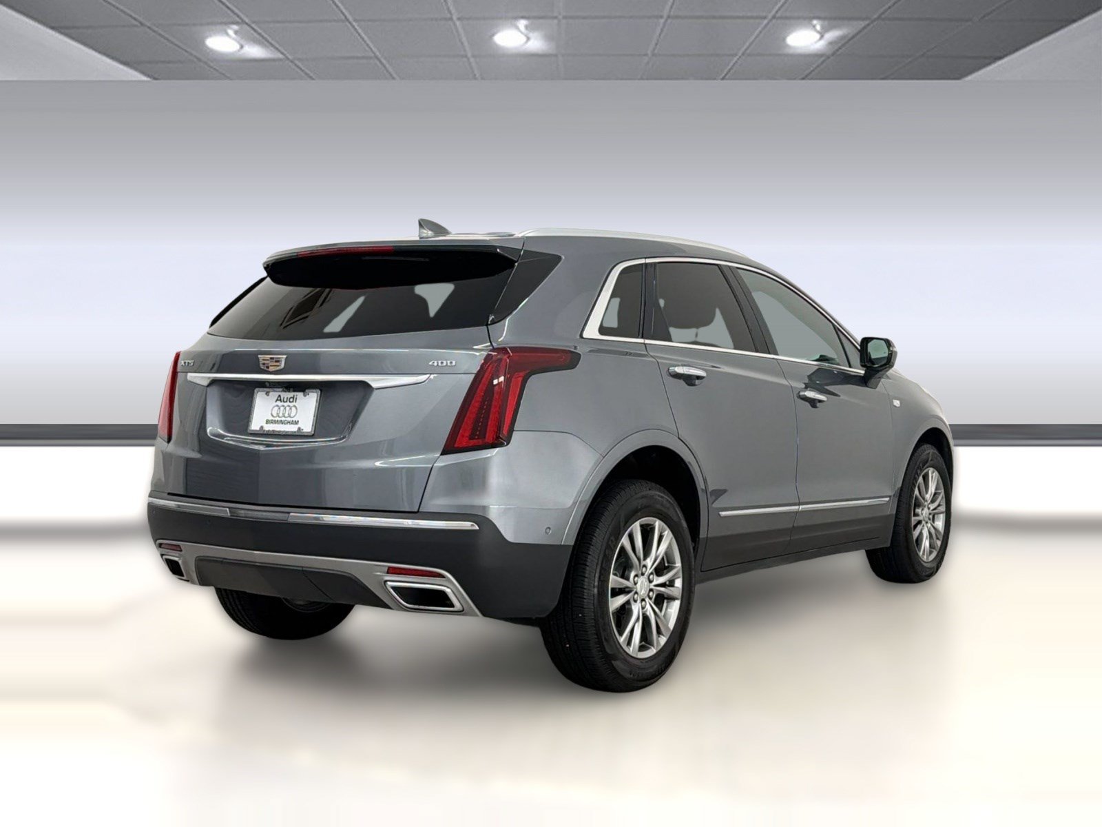 Used 2022 Cadillac XT5 Premium Luxury w/ Technology Package FWD image 9