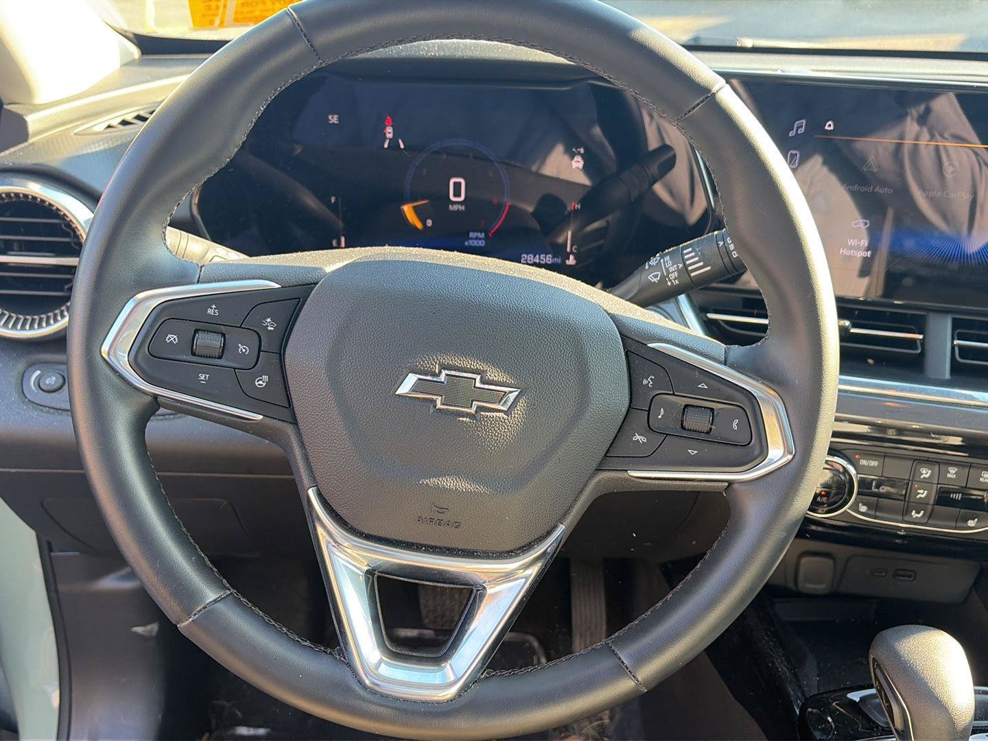 Used 2024 Chevrolet Trax ACTIV w/ Sunroof Package FWD image 5