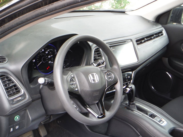 Used 2017 Honda HR-V EX image 13