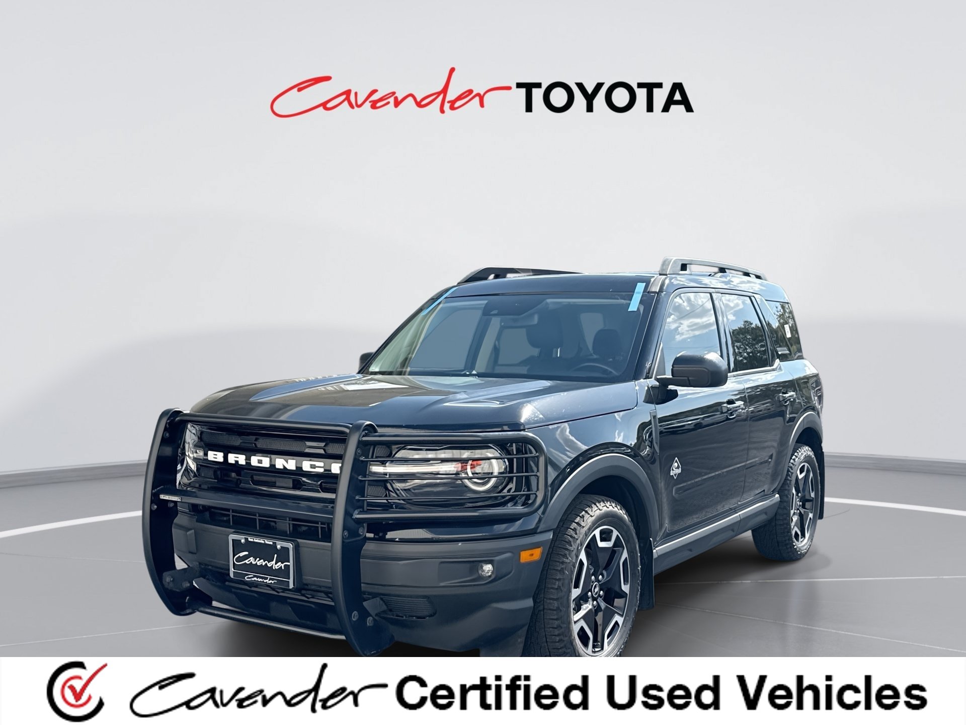 Used 2023 Ford Bronco Sport Outer Banks w/ Tech Package AWD/4WD image 1
