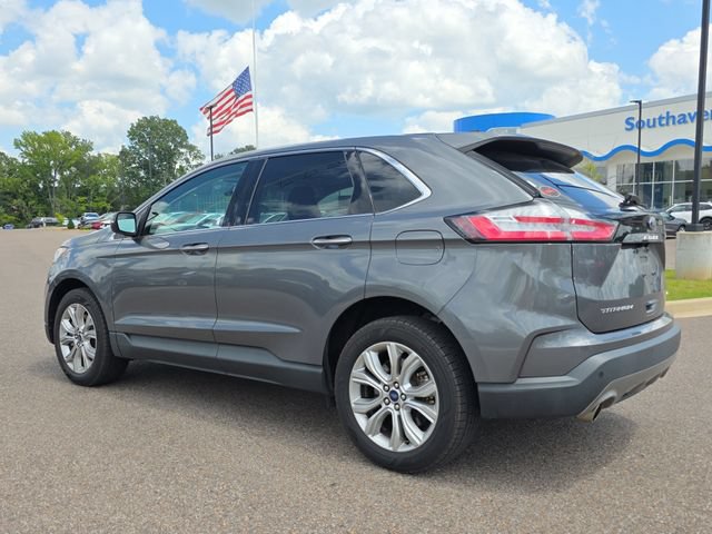 Used 2022 Ford Edge Titanium AWD/4WD image 5