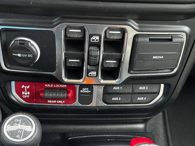 Certified 2022 Jeep Gladiator Mojave w/ Cold Weather Group AWD/4WD image 35