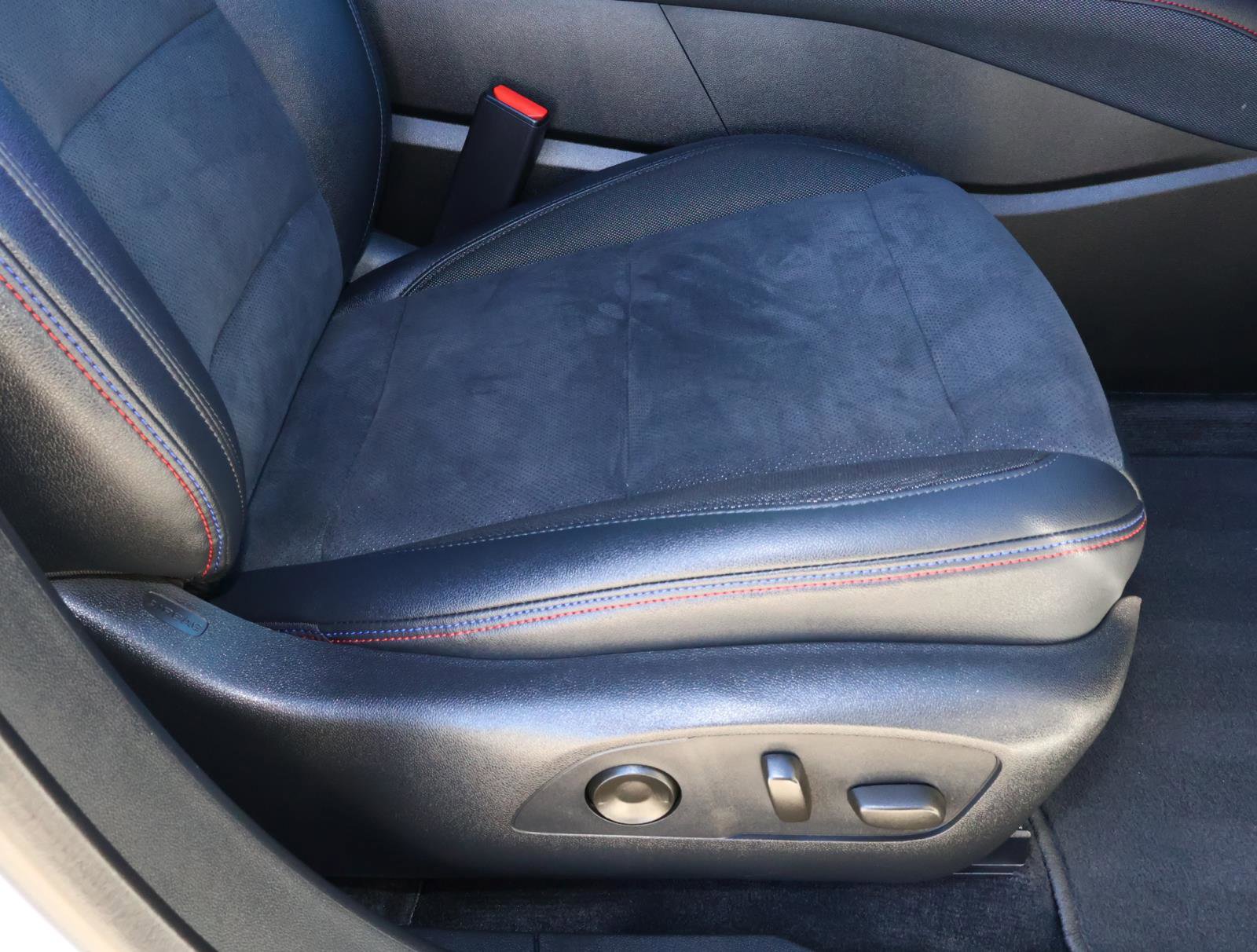 Used 2024 Chevrolet Blazer EV RS image 19