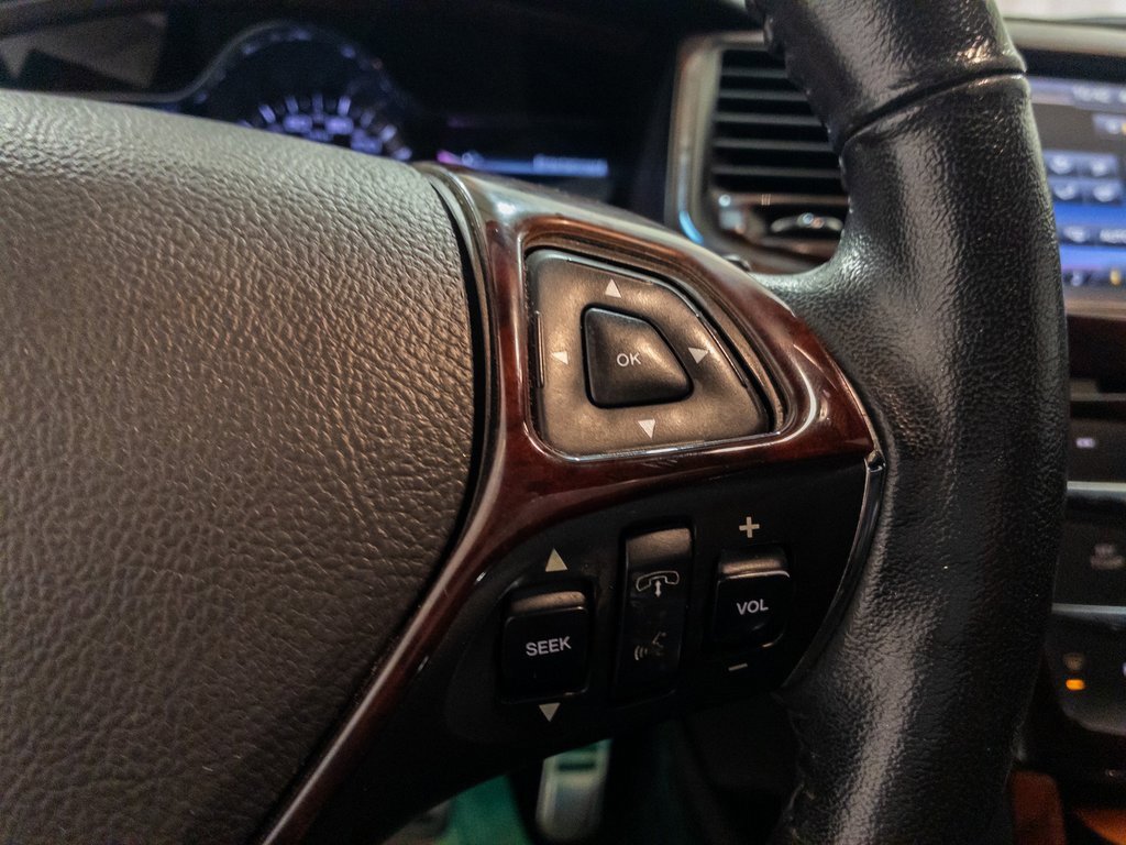 Used 2014 Lincoln MKS AWD w/ Equipment Group 201A image 23