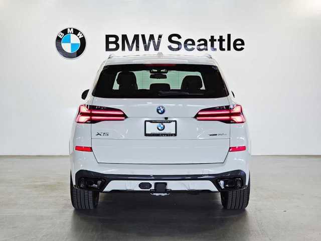 Certified 2025 BMW X5 xDrive50e w/ M Sport Package AWD/4WD image 5