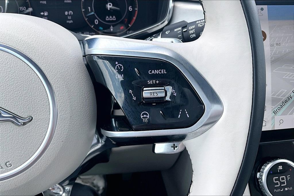 Used 2025 Jaguar F-PACE R-Dynamic S image 21