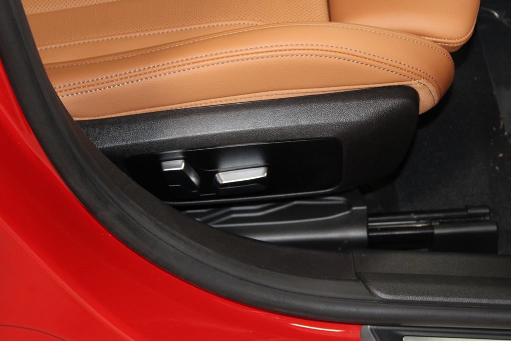 Used 2023 BMW 330i Sedan w/ Premium Package RWD image 24