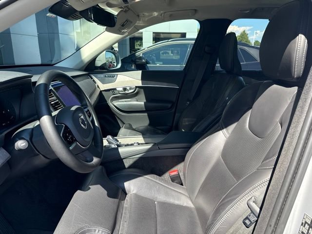 Used 2023 Volvo XC90 B6 Ultimate w/ Protection Package Premier AWD/4WD image 6