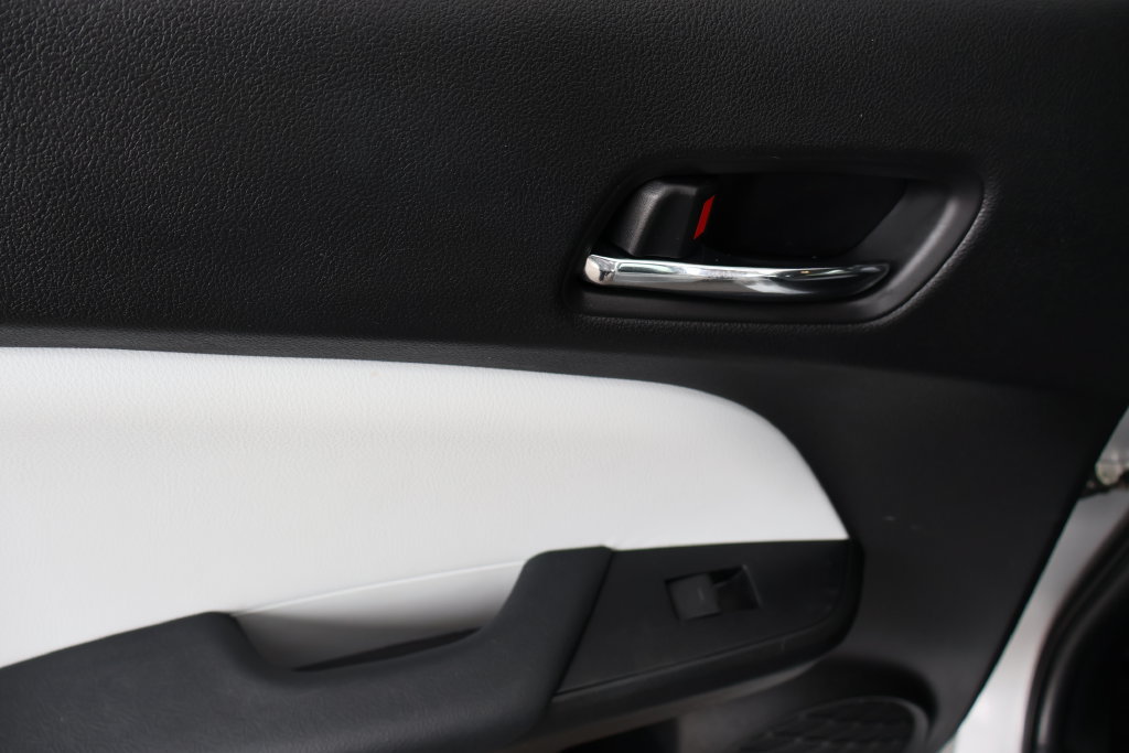 Certified 2020 Toyota Prius LE AWD/4WD image 42