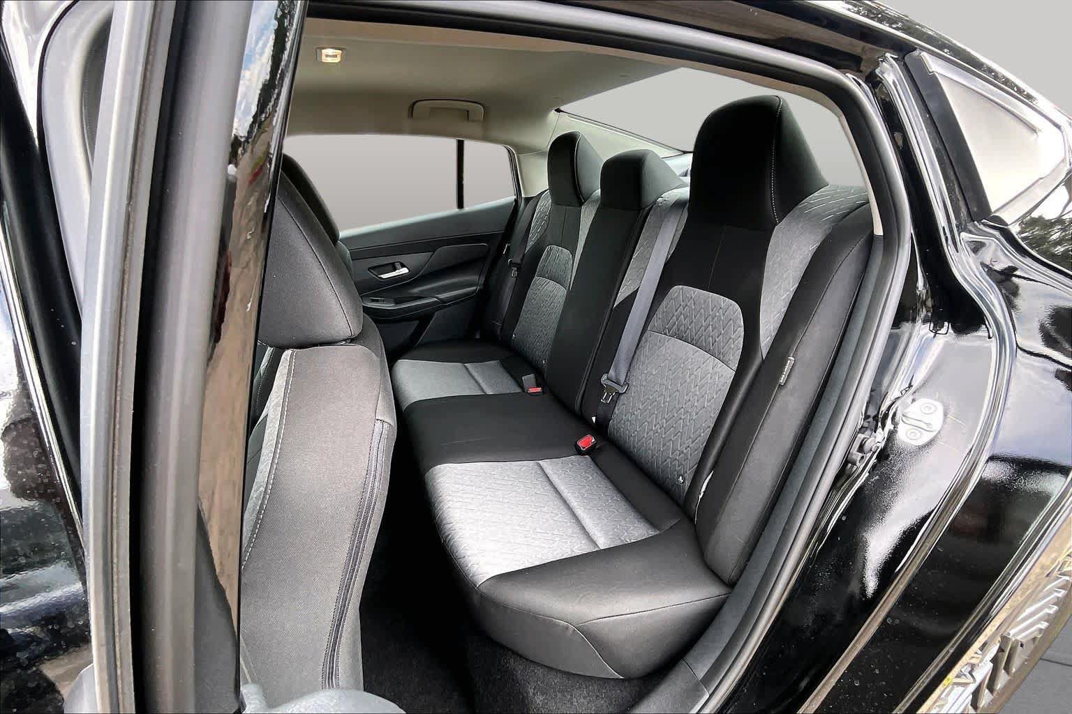 Certified 2026 Nissan Sentra SV w/ SV Convenience Package FWD image 20