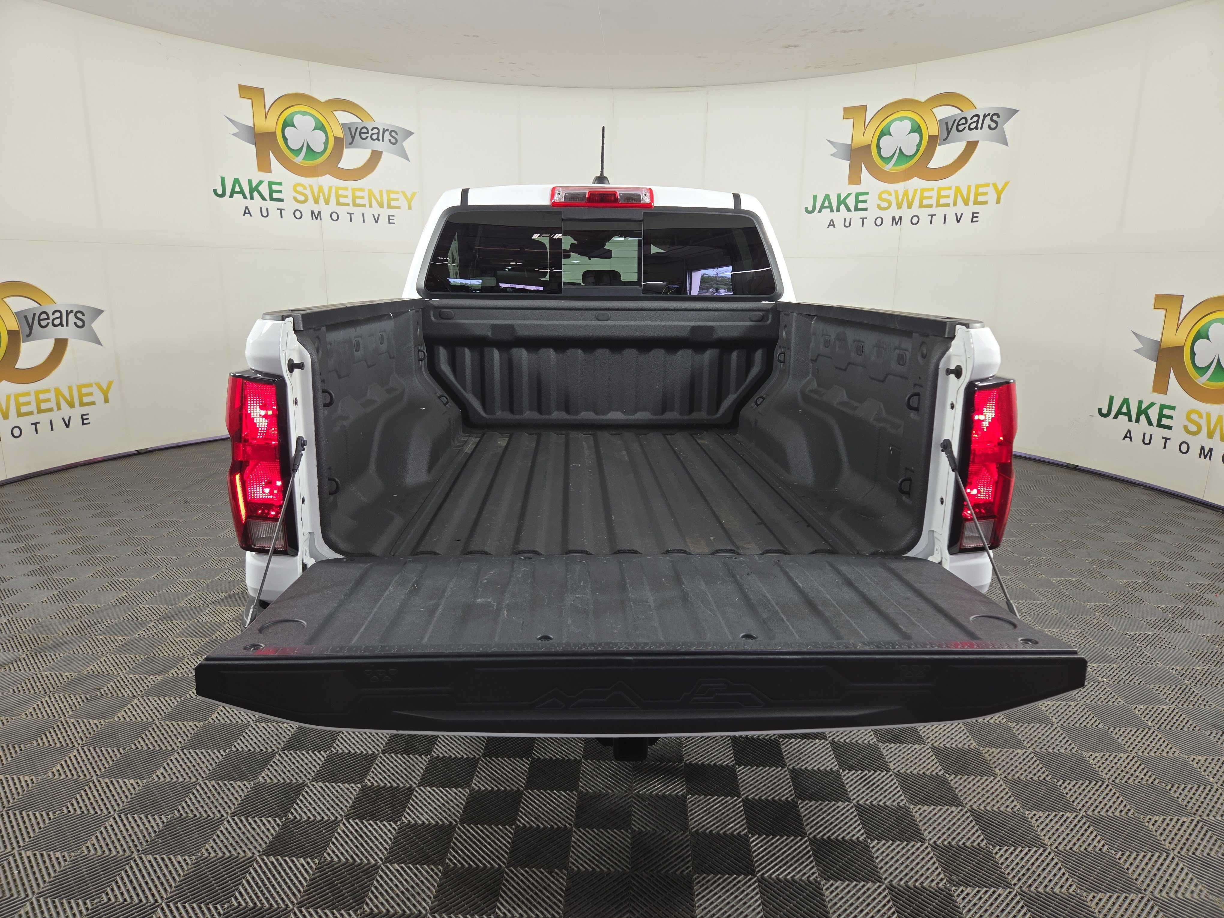 Certified 2024 Chevrolet Colorado W/T w/ Advanced Trailering Package RWD image 31