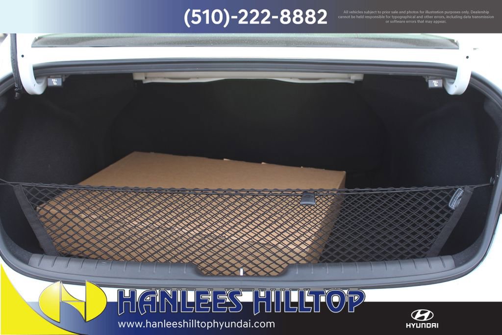 Used 2025 Hyundai Elantra SEL image 10