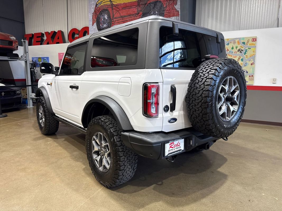 Used 2023 Ford Bronco Badlands image 46