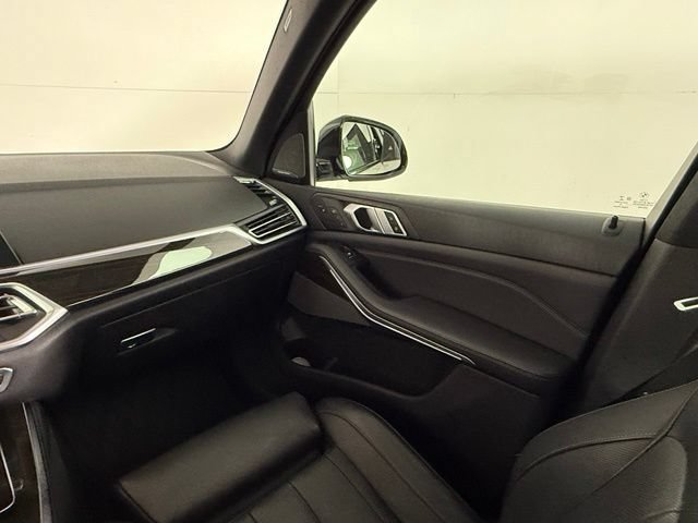 Used 2019 BMW X5 xDrive40i AWD/4WD image 18