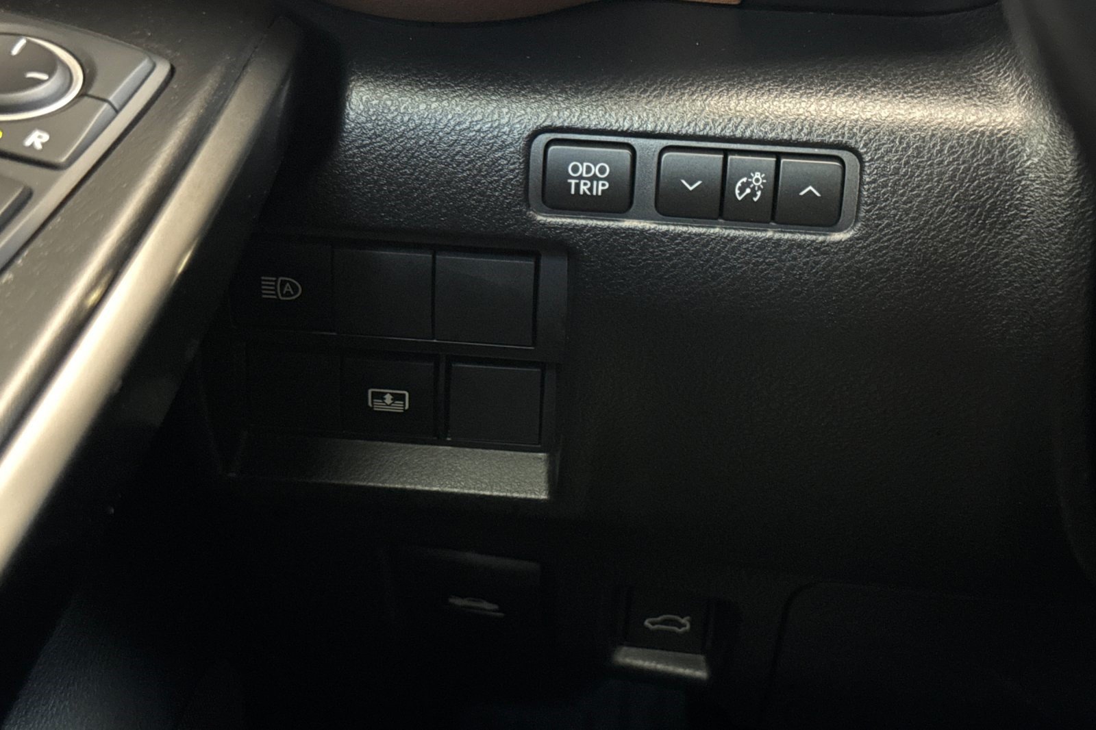 Certified 2022 Lexus IS 300 w/ Premium Package RWD image 36