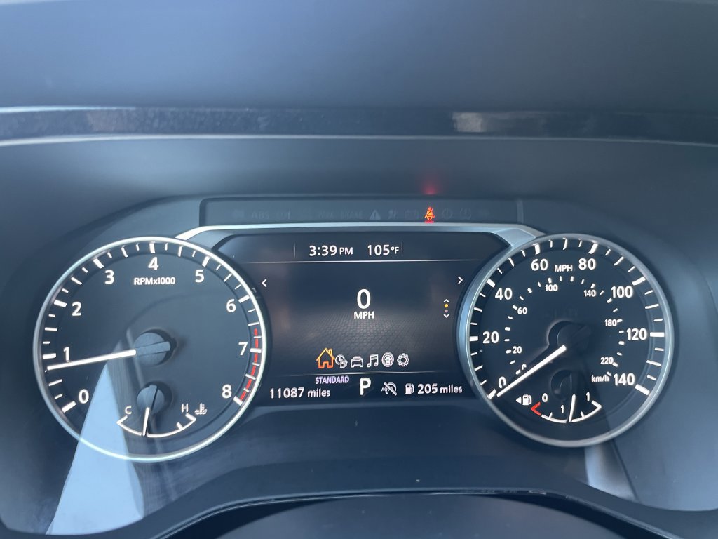 Used 2024 Nissan Pathfinder SV w/ Lighting Package (N92) image 32