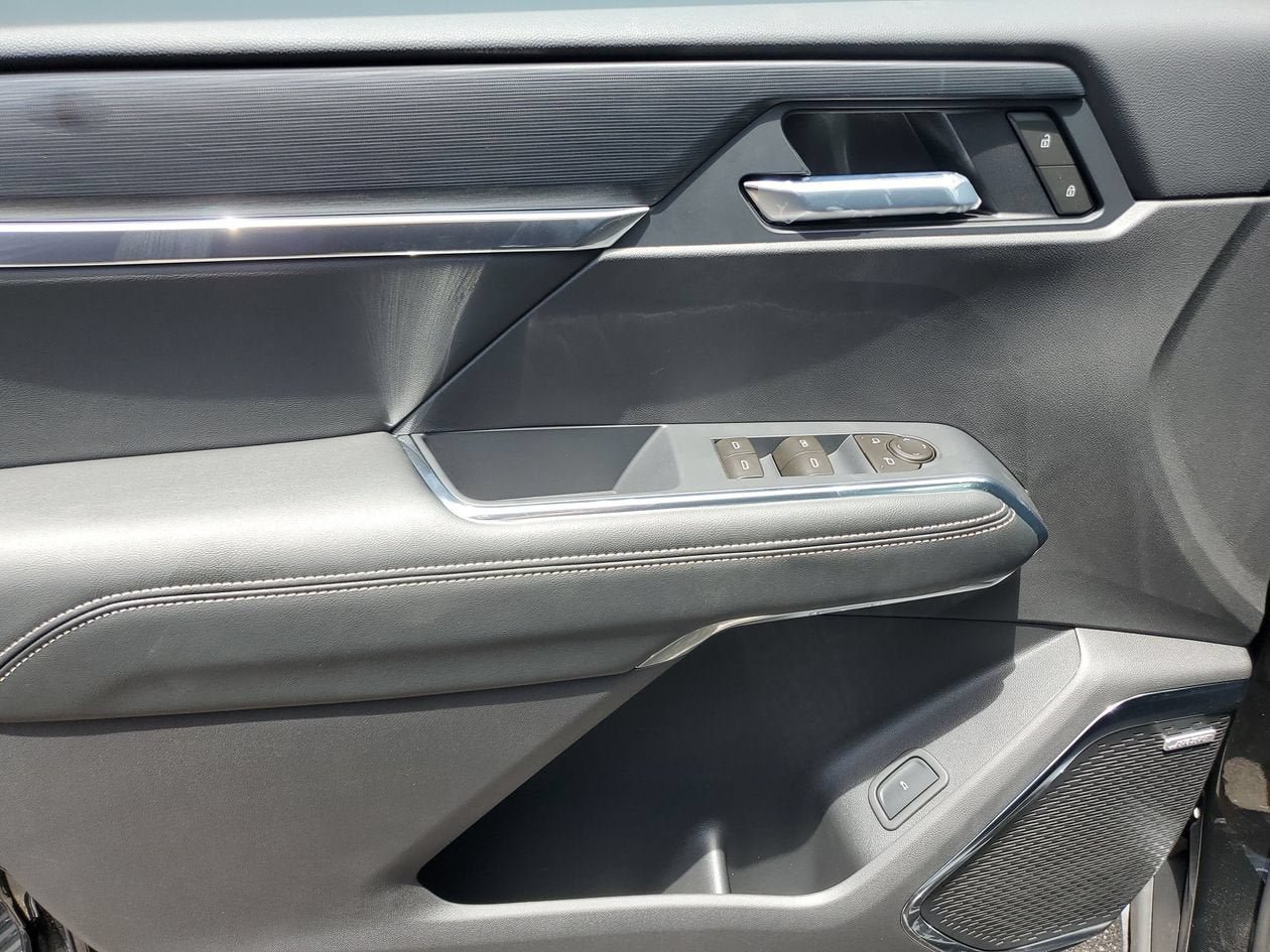 New 2027 GMC Acadia Elevation w/ Elevation Premium Package FWD image 17