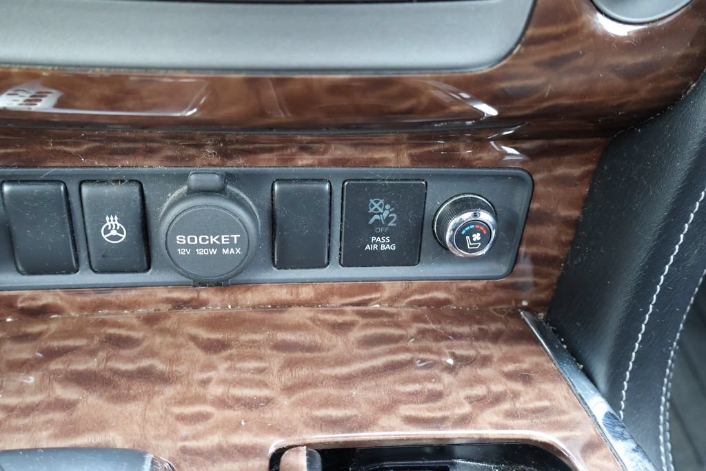 Used 2017 Nissan Armada SV AWD/4WD image 28