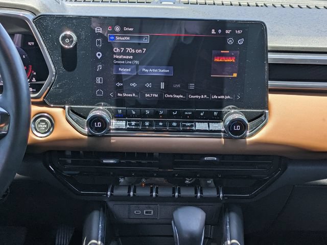 Certified 2025 GMC Canyon AT4 w/ AT4 Premium Package AWD/4WD image 18