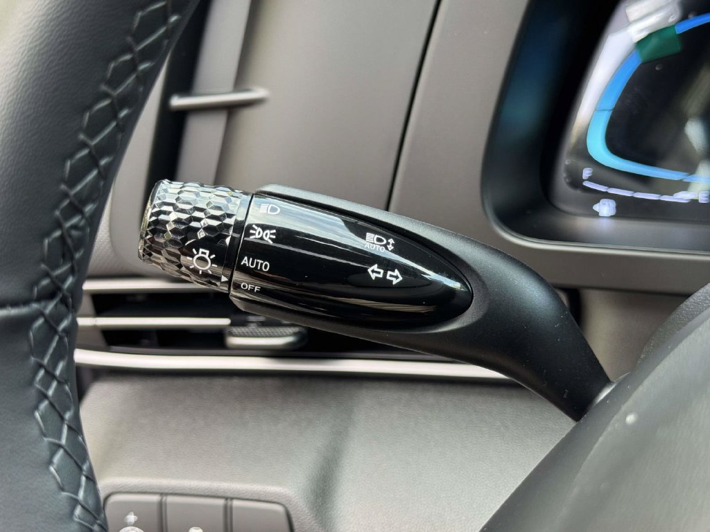 New 2026 Hyundai Elantra SEL Sport FWD image 29