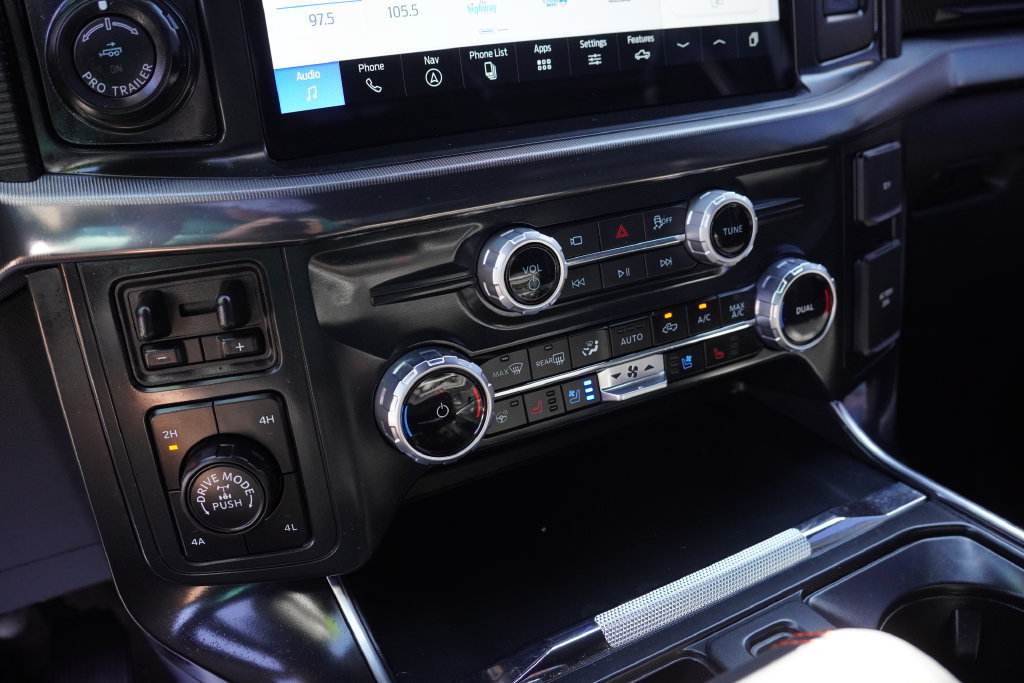 Used 2025 Ford F150 Raptor AWD/4WD image 28