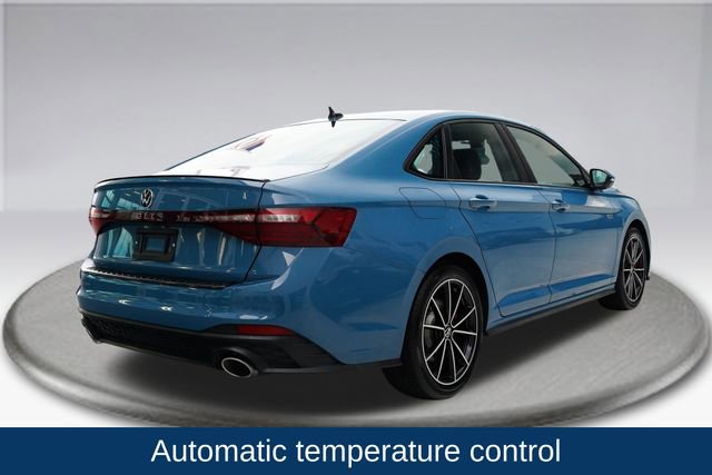 Used 2025 Volkswagen Jetta GLI Autobahn FWD image 12