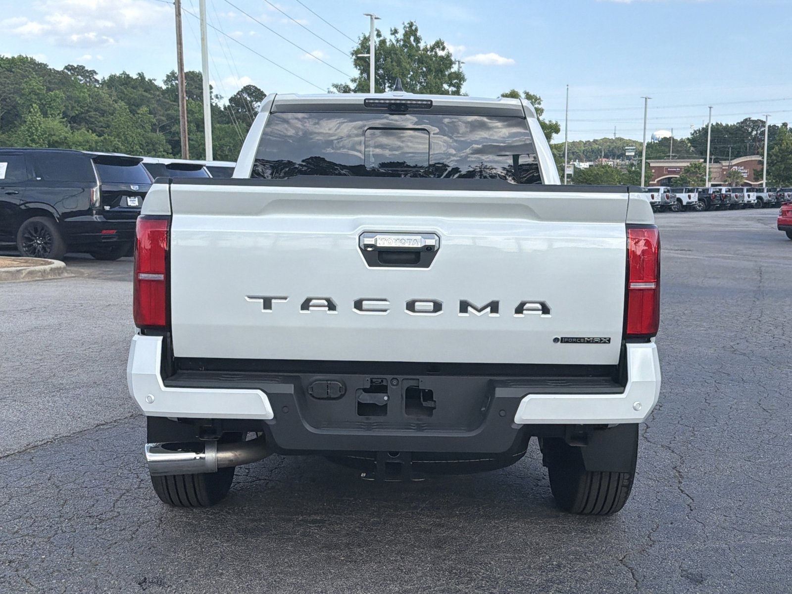 Used 2025 Toyota Tacoma Limited AWD/4WD image 11