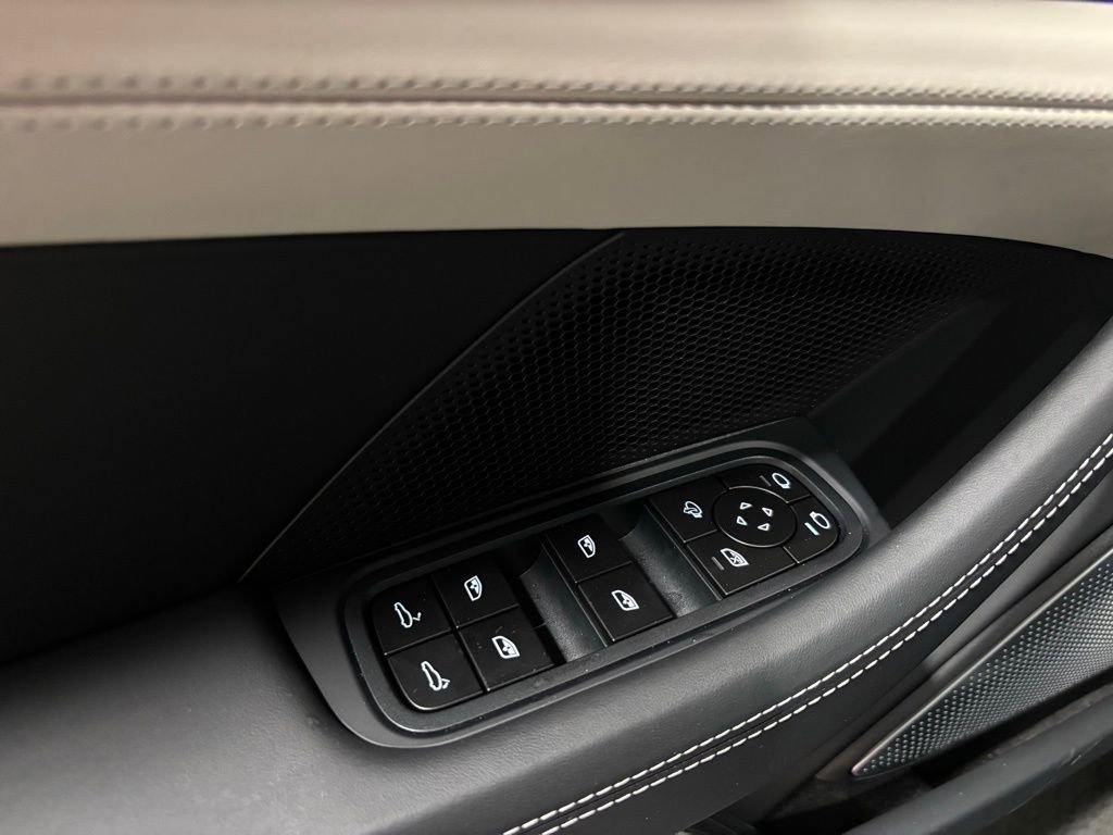 Certified 2026 Porsche Panamera 4 AWD/4WD image 10