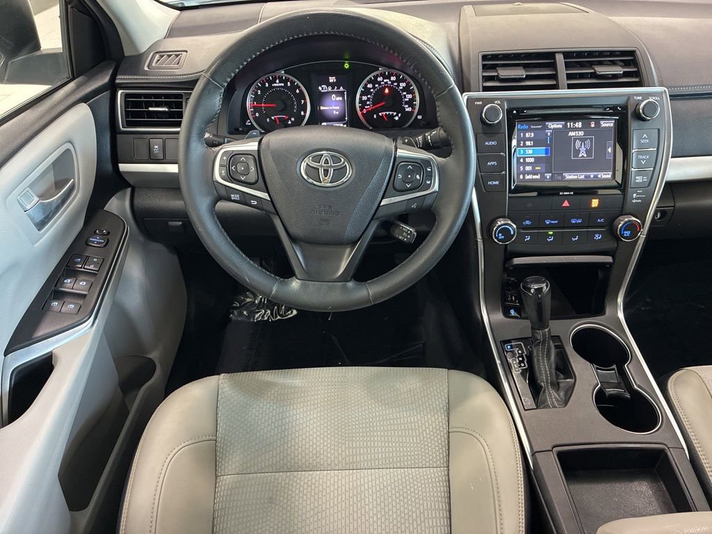 Used 2017 Toyota Camry SE w/ Moonroof Package image 22