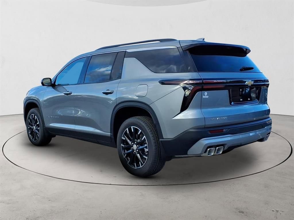 New 2026 Chevrolet Traverse LT w/ Sun and Wheel Package FWD image 7